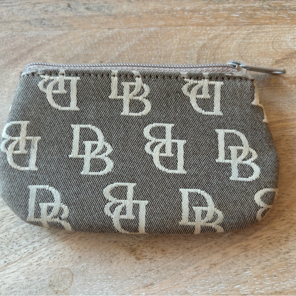 Like New Dooney & Bourke Signature D&B Monogram Brown Card Holder Pouch